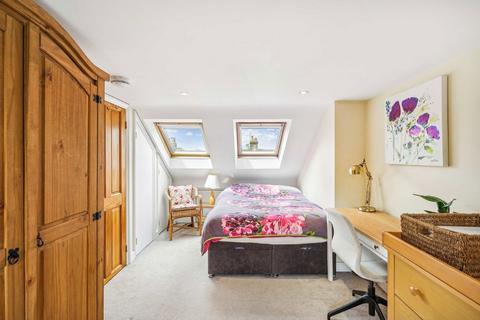 22 Bertal Road, London, SW17 0BX
