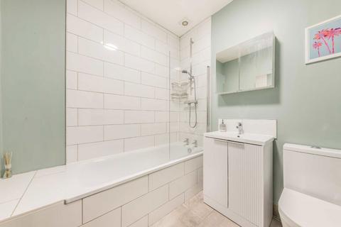 1 bedroom flat for sale, Tooting Bec Road, London SW17