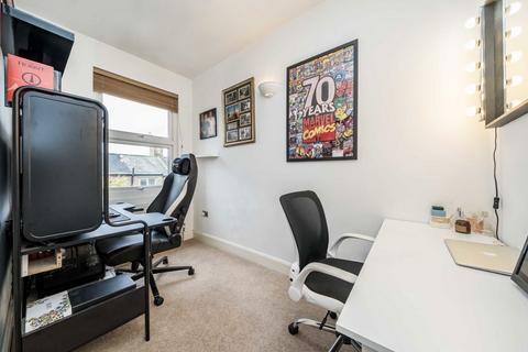 126 Coteford Street, London, SW17 8NY