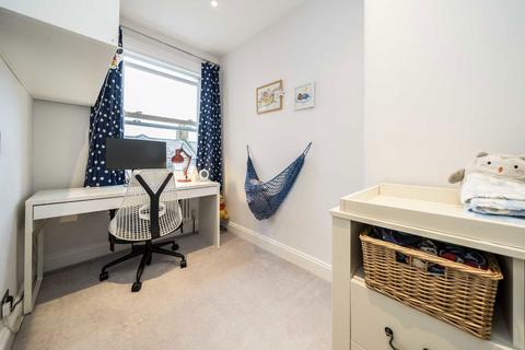 94 Coteford Street, London, SW17 8NY