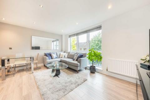 1 bedroom flat for sale, Eltringham Street, London SW18