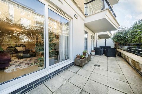 2 bedroom flat for sale, Smugglers Way, London SW18