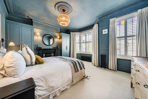 73 Allfarthing Lane, London, SW18 2AR