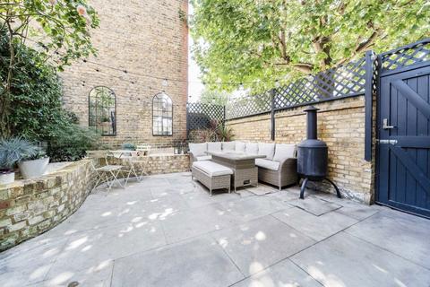 73 Allfarthing Lane, London, SW18 2AR