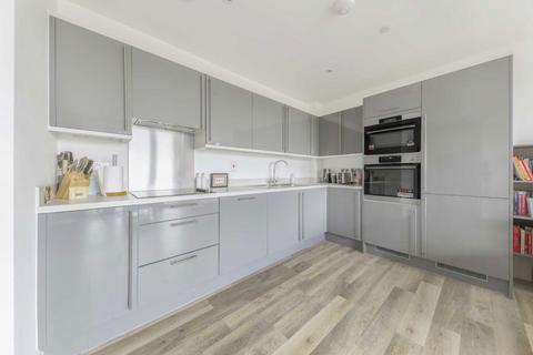 2 bedroom flat to rent, Osiers Road, London SW18