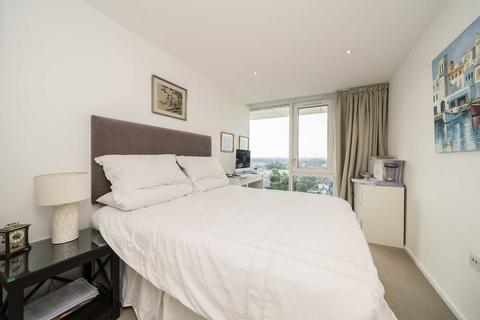 2 bedroom flat for sale, Spectrum Way, London SW18