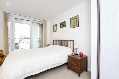 1 bedroom flat to rent, Broomhill Road, London SW18