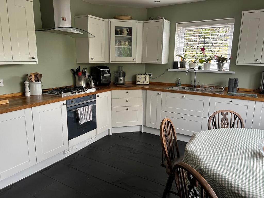 Kitchen / Breakfast Room