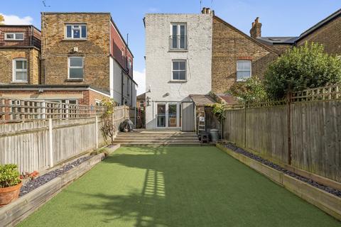 167 Park Road, Kingston Upon Thames, KT2 6DQ