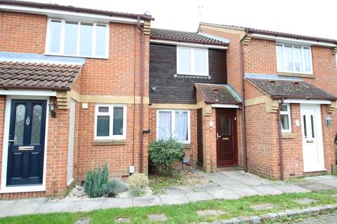 2 bedroom terraced house to rent, Hanbury Way, Camberley GU15