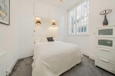 1 bedroom flat for sale, Alderney Street, London SW1V