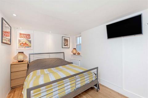 1 bedroom flat for sale, Eccleston Square, London SW1V