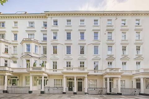 3 bedroom maisonette for sale, St. Georges Square, London SW1V