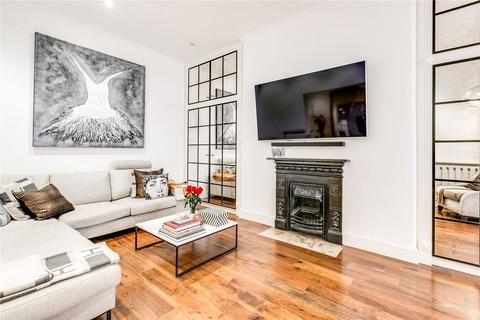 3 bedroom flat for sale, St. Georges Square, London SW1V