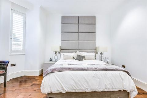 3 bedroom flat for sale, St. Georges Square, London SW1V