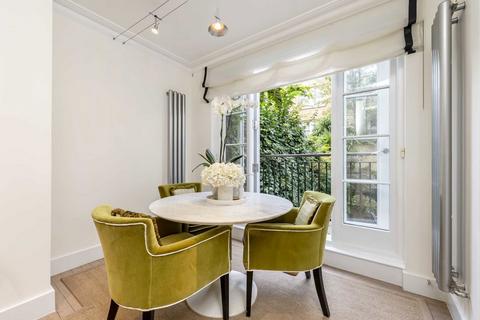 2 bedroom flat to rent, Ebury Street, London SW1W