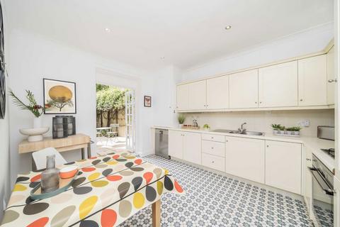 3 bedroom maisonette for sale, Sutherland Row, London SW1V