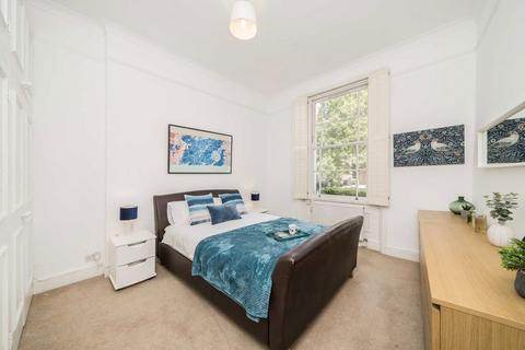 3 bedroom maisonette for sale, Sutherland Row, London SW1V