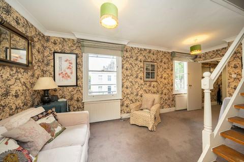 1 bedroom flat for sale, Gloucester Street, London SW1V