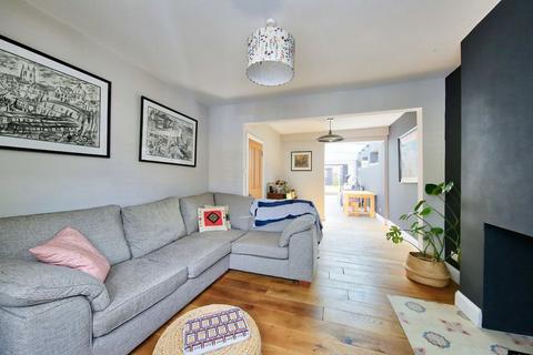 3 bedroom house for sale, Fulwell Road, Teddington TW11