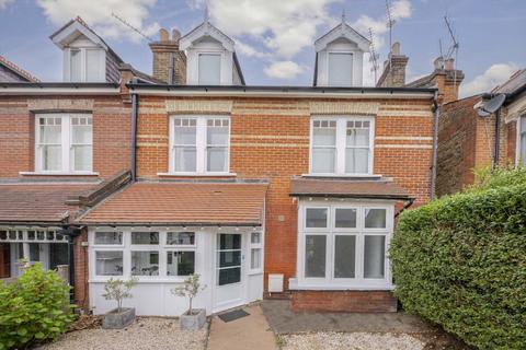 2 bedroom flat for sale, Kingston Road, Teddington TW11