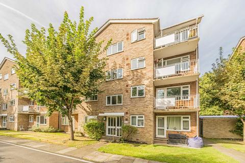 1 bedroom flat for sale, Elton Close, Kingston Upon Thames KT1