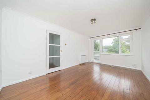 1 bedroom flat for sale, Elton Close, Kingston Upon Thames KT1