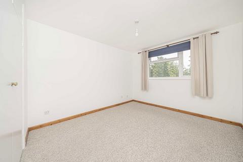 1 bedroom flat for sale, Elton Close, Kingston Upon Thames KT1