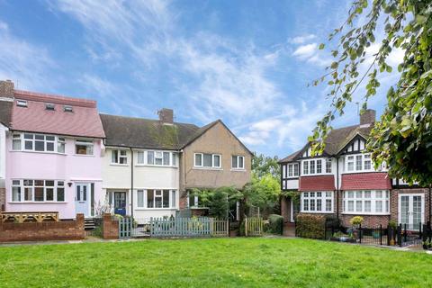 3 bedroom house for sale, Fulwell Park Avenue, Twickenham TW2