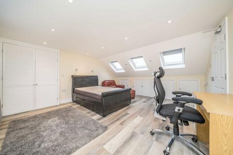 6 bedroom house to rent, Burney Avenue, Surbiton KT5