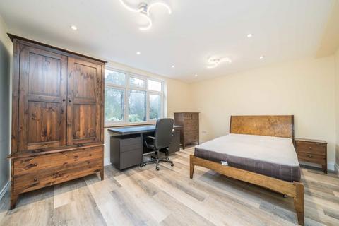 6 bedroom house to rent, Burney Avenue, Surbiton KT5