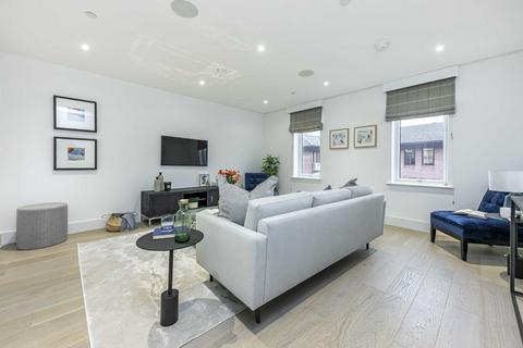 4 bedroom terraced house for sale, Noel Square, Teddington TW11