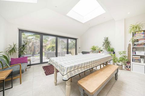 5 bedroom house to rent, Udney Park Road, Teddington TW11