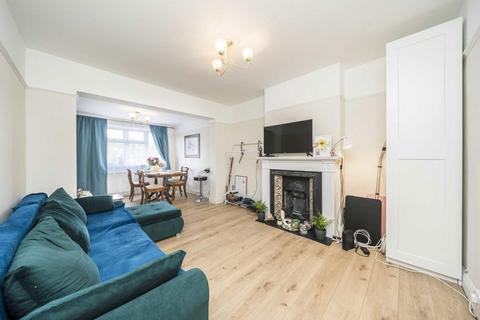 2 bedroom flat for sale, Munster Road, Teddington TW11