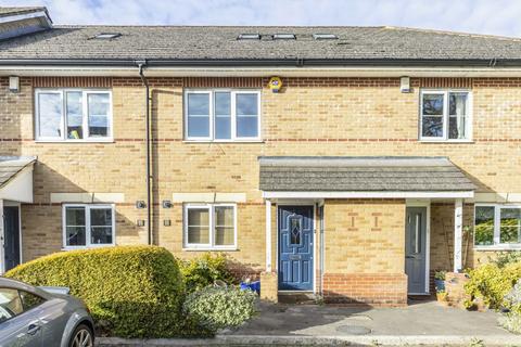 4 bedroom terraced house to rent, Brooklands Place, Hampton TW12