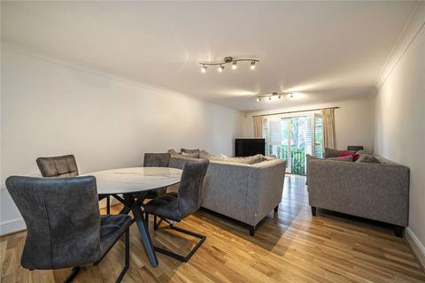 2 bedroom flat to rent, Clevedon Road, East Twickenham TW1