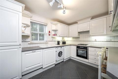 2 bedroom flat to rent, Clevedon Road, East Twickenham TW1