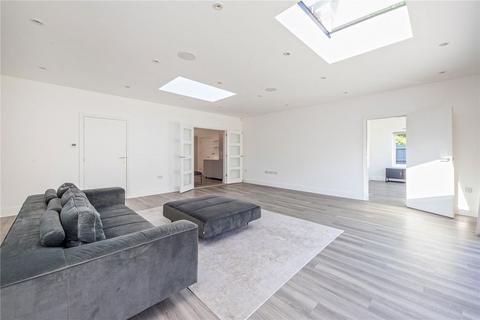 5 bedroom detached house to rent, Bridges Avenue, East Molesey KT8