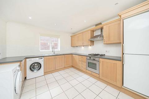 2 bedroom flat for sale, Bridgewater Road, Weybridge KT13