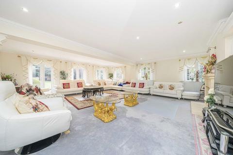 5 bedroom detached house for sale, Cranley Road, Walton-On-Thames KT12