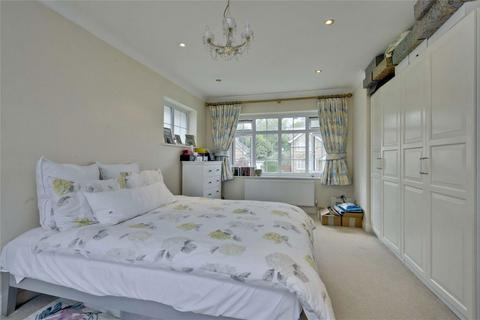 4 bedroom detached house to rent, The Ridings, Cobham KT11