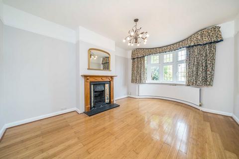 4 bedroom house to rent, Matlock Way, New Malden