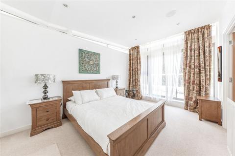 2 bedroom flat to rent, Queensmere Road, Wimbledon