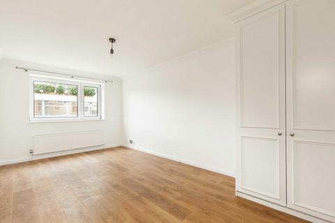 2 bedroom flat to rent, The Broadway, Wimbledon