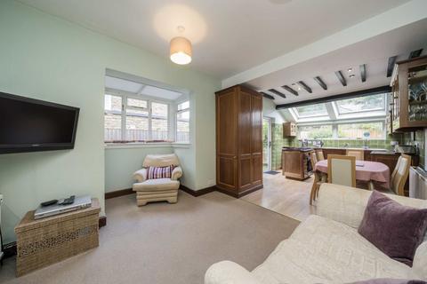 3 bedroom house for sale, Birkbeck Avenue, London W3