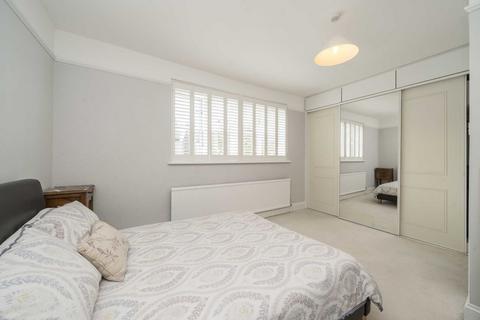 3 bedroom house for sale, Birkbeck Avenue, London W3