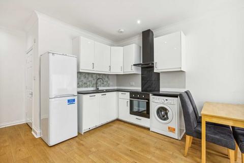 2 bedroom flat for sale, Churchfield Road, London W3