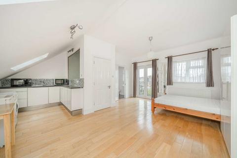 9 Messaline Avenue, London, W3 6JX