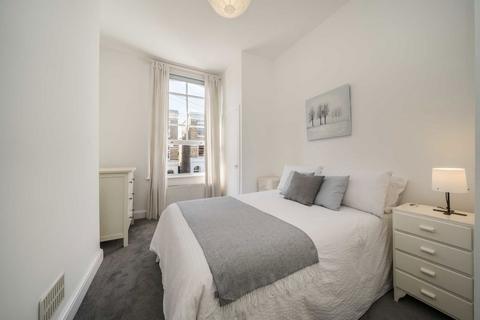 2 bedroom flat for sale, Essex Road, London W3