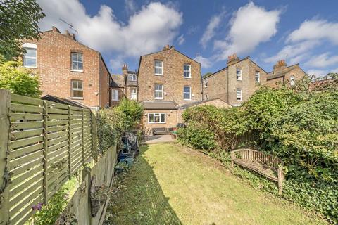 54 Maldon Road, London, W3 6SZ